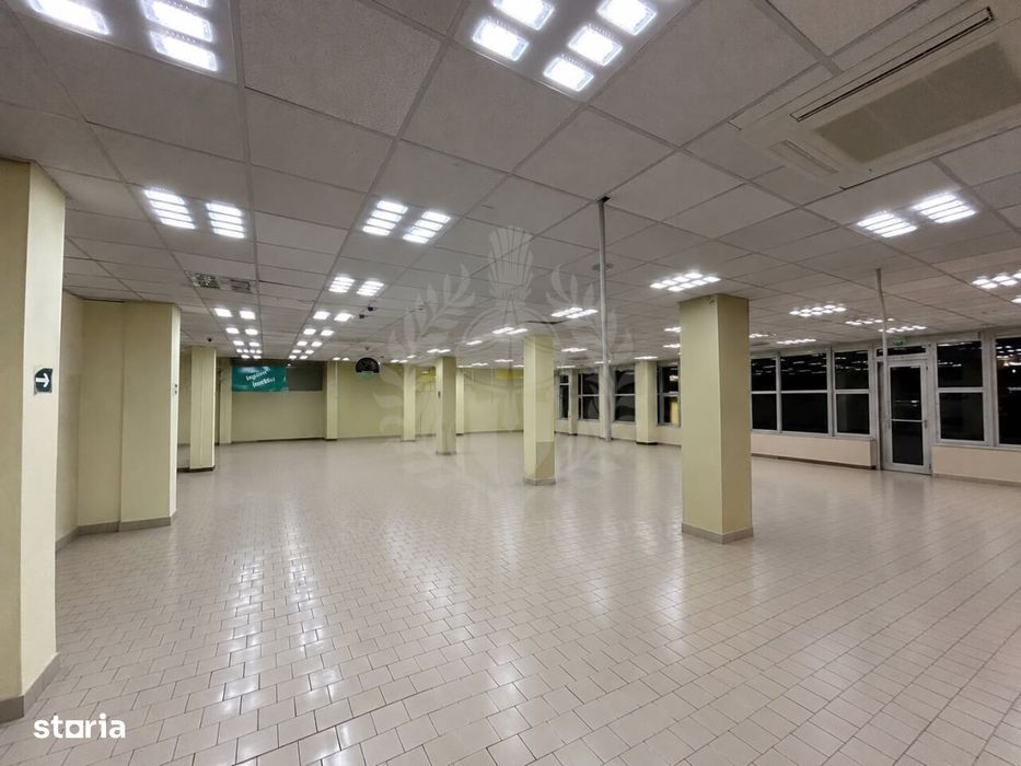 Spațiu Comercial De Închiriat – Zona Democrației