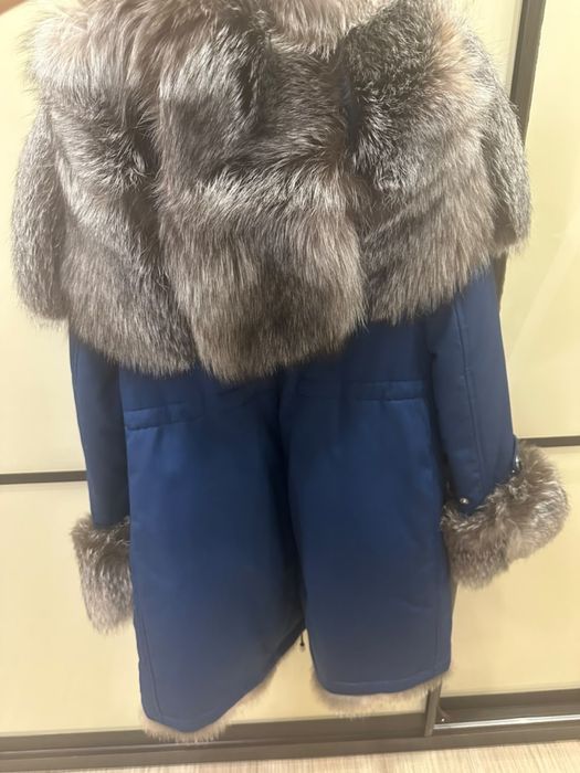 Продам парку с мехом