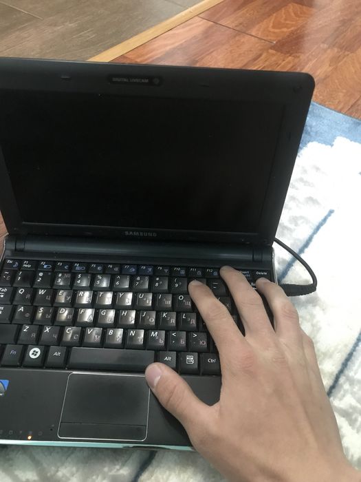 Мини ноутбок 10000тг