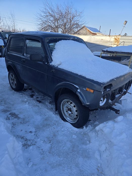 Продам две нивы в разбор