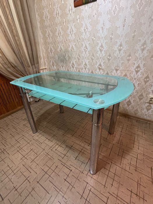 Продам кухонный стол раздвижной