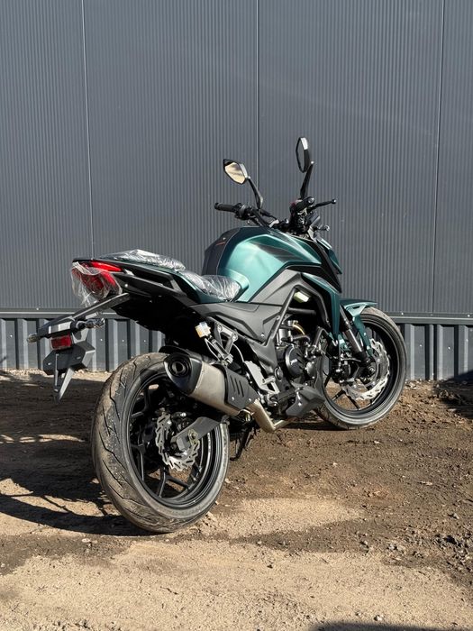 Мотоцыкл Yaqi.