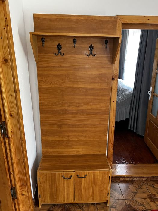 Cuier de hol+oglinda cu corp