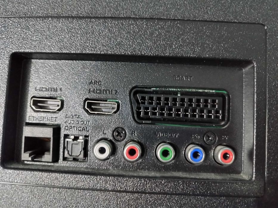 Продавам смарт телевизор