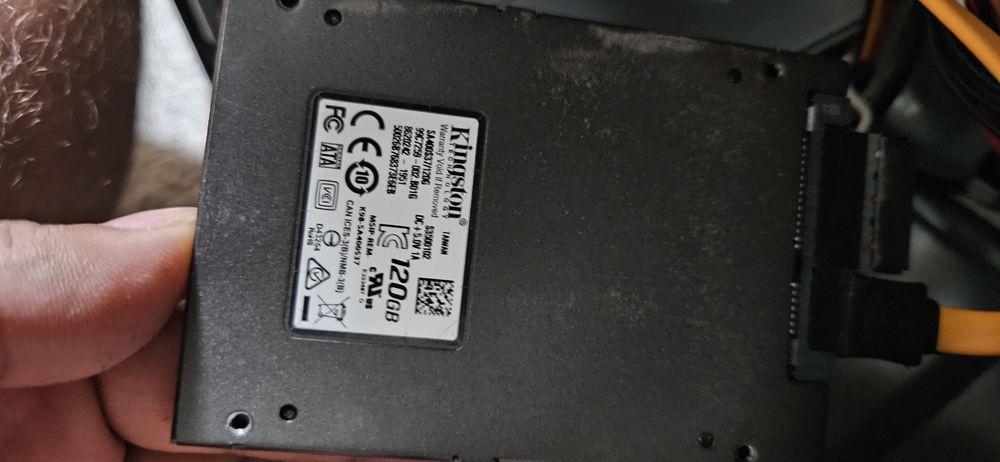 Компютър Dell OptiPlex 7010 Tower — i5-3470, 8GB RAM, Radeon R7 240 2GB, SSD — работещ, почистен