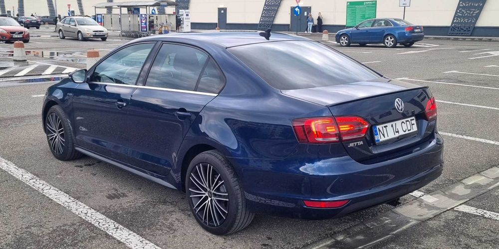 VOLKSWAGEN Jetta 2013 — imagine 5