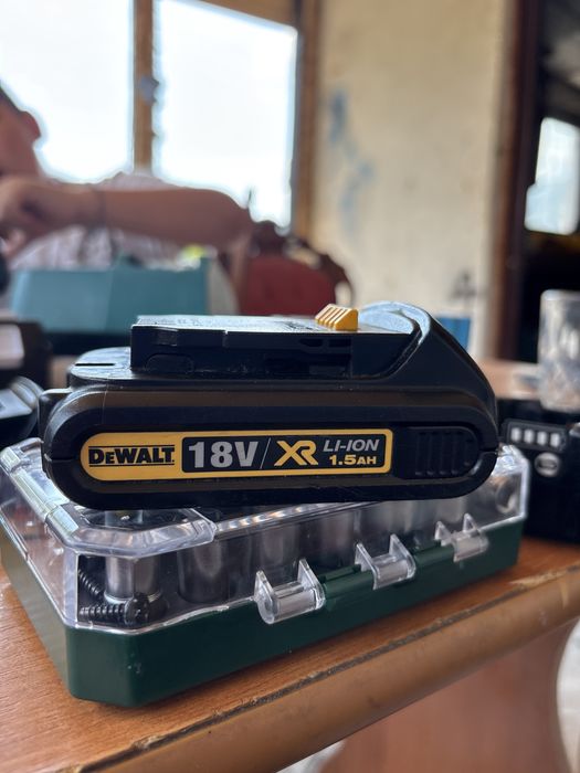 Baterie originala dewalt 1,5ah 18V