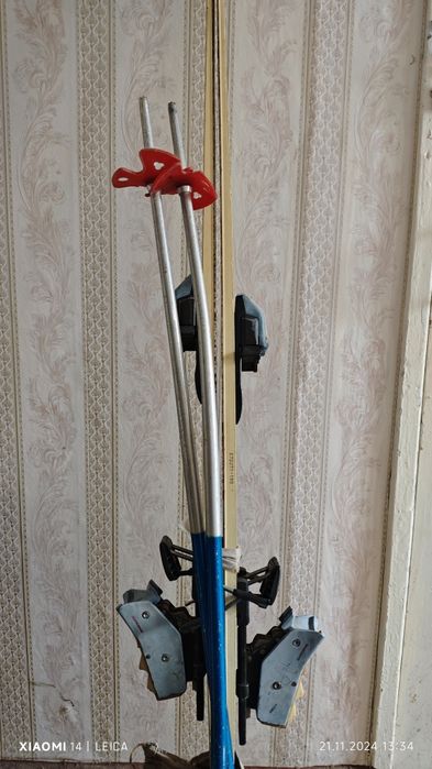 Продаются горные лыжи