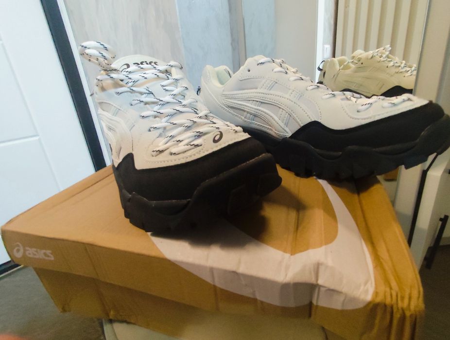 Asics gel pickax