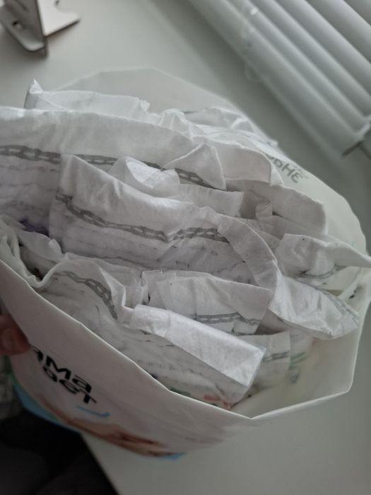 Остатки памперса huggies