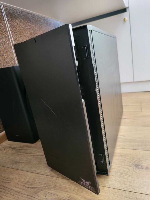 Vand PC i5 6500 , asus gtx 970 4gb, 16gb (toate componenetele in poze)