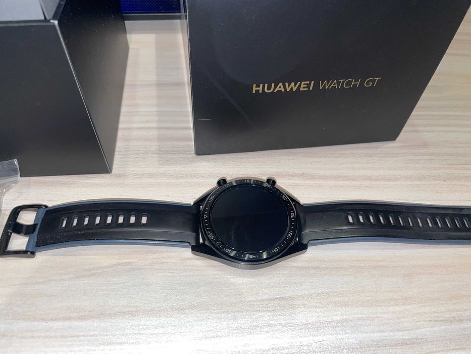 Часовник  Huawei Watch GT