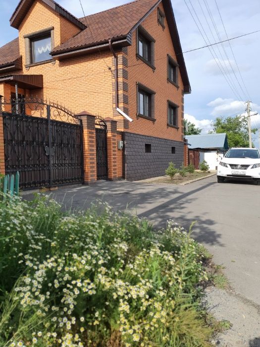 Продам ДОМ в центре