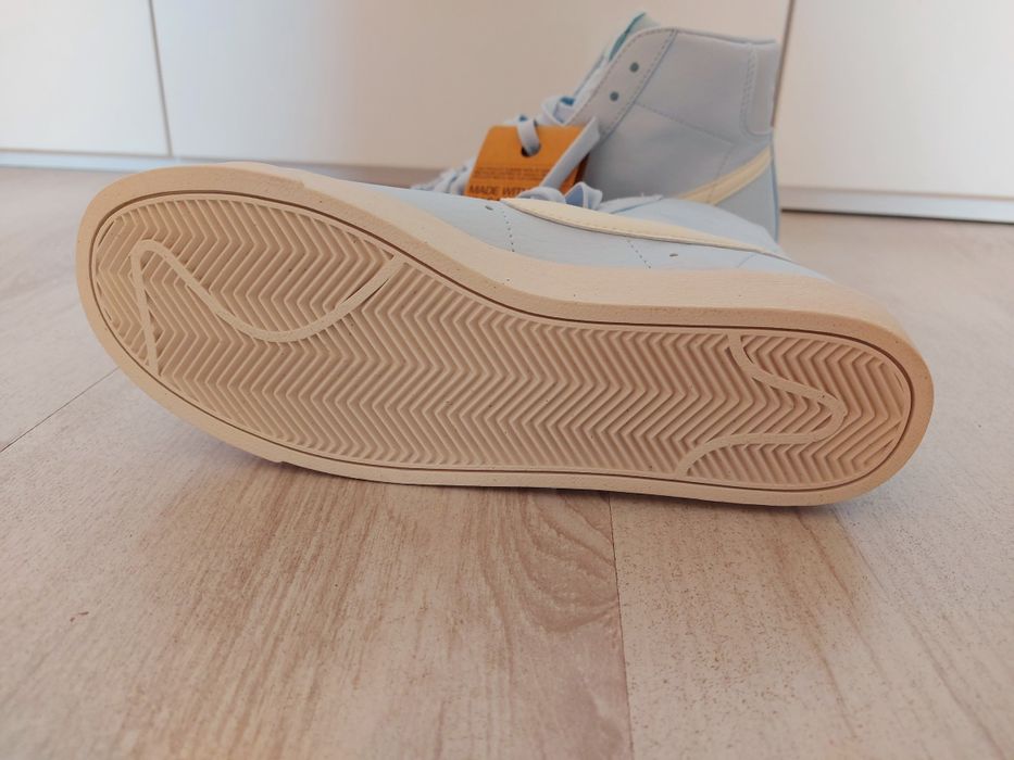 НАМАЛЕНИ-Високи кецове Nike Blazer