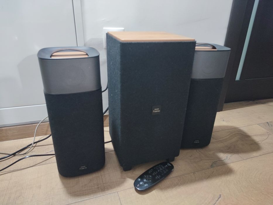 Home cinema Philips Fidelio 4.1 Bluetooth 210W subwoofer sateliti