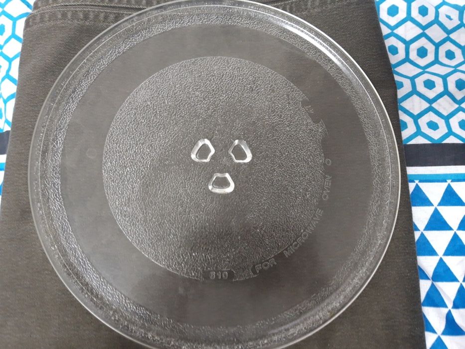 Farfurii cuptor cu microunde