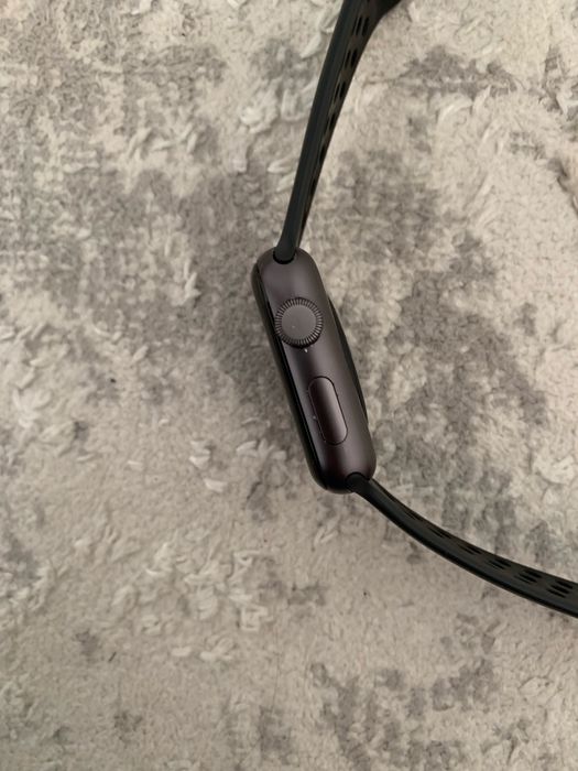 Продам эпл вотч 3 Nike 42мм