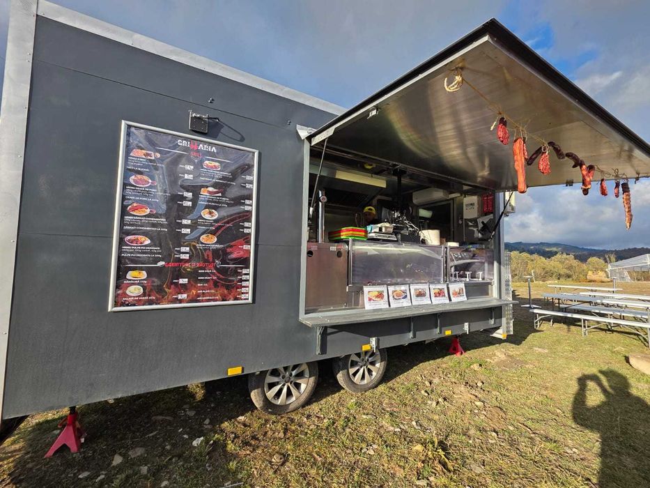 FOODTRUCK GRILL AFACERE LA CHEIE / Echipamente noi si profesionale