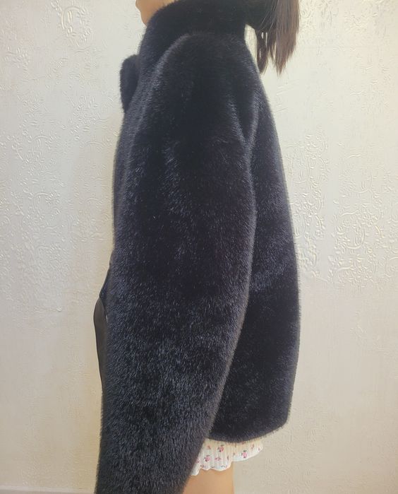 Эко Шубка чёрная.