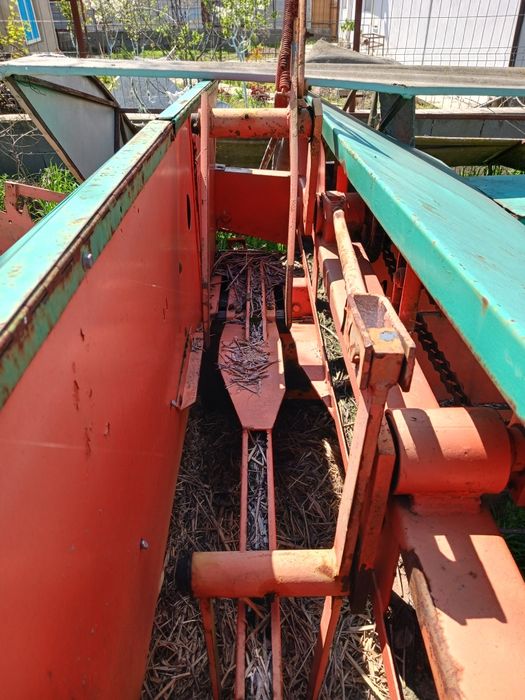 Vând presa gallignani , cositoare , tractoras 15,5 yanmar