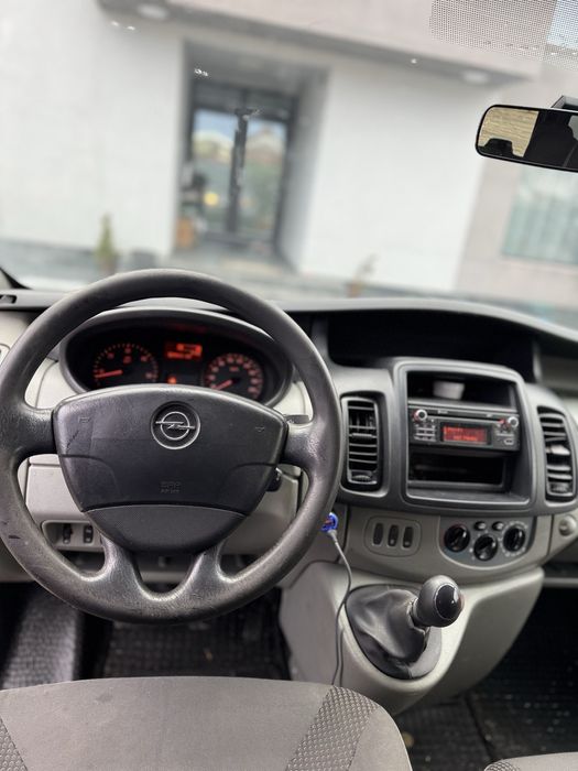 OPEL VIVARO 2013 EURO 5 Modelul Lung / 9 locuri