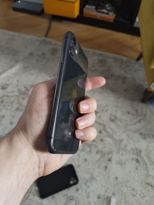 Iphone 11  64GB baterie noua