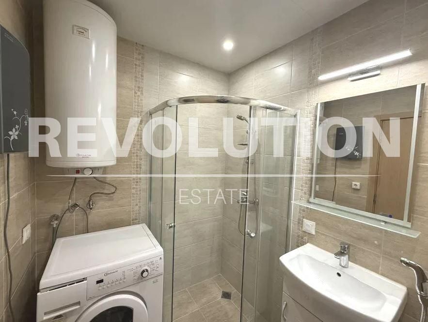 Дава се под наем Двустаен апартамент в Варна, Бриз - 65 кв.м за 598.23 € - Снимка #3