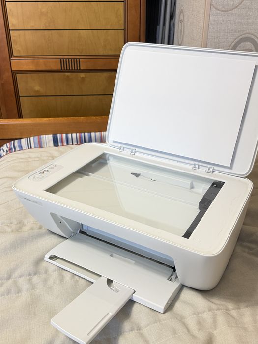 Красочный принтер HP DeskJet 2320