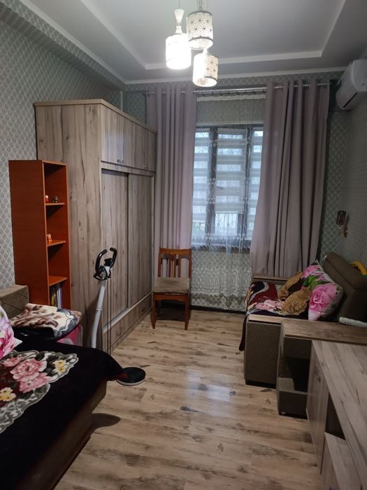 Мирзоулугбекский район. Паркетный рынок.Ул Тортарик..