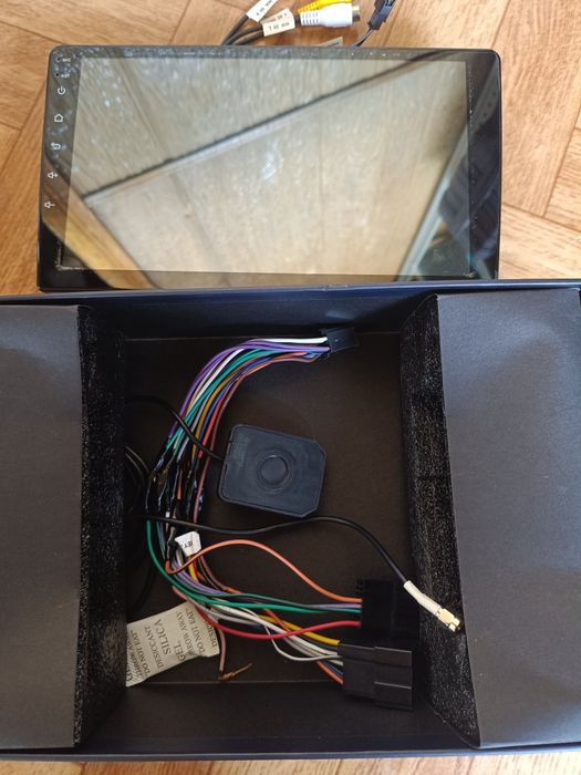 Teyes 2/32Gb automonitor