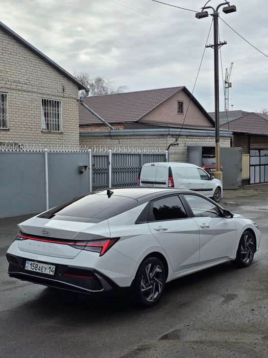 Hyundai Elantra Хендай Элантра