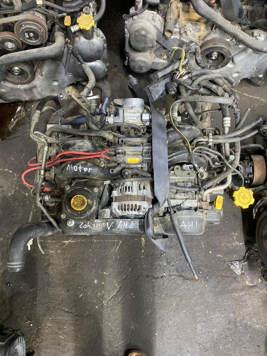 Контрактный Двигатель на Субару EJ20 EJ22 ребристый