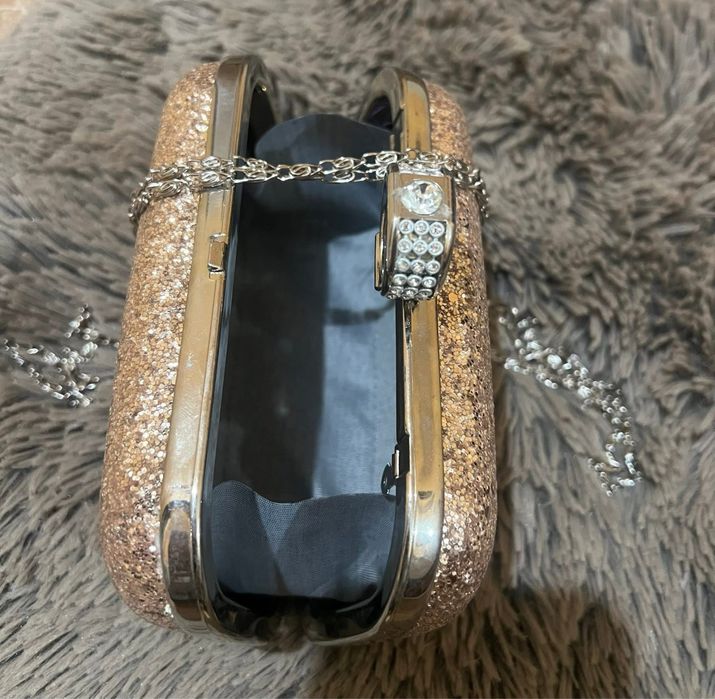 Gentuta plic eleganta