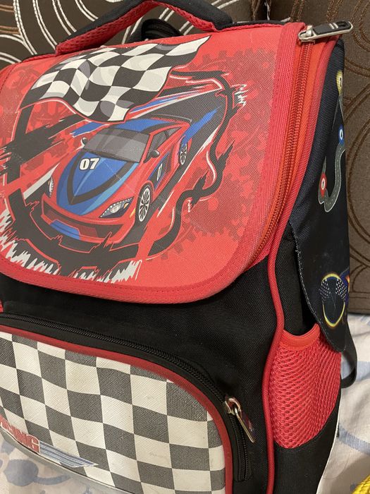 Твердый рюкзак детский