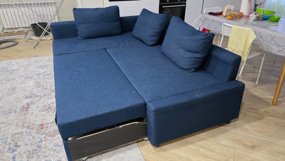 Диван Б/У. Угловой, раскладной, Икеа
