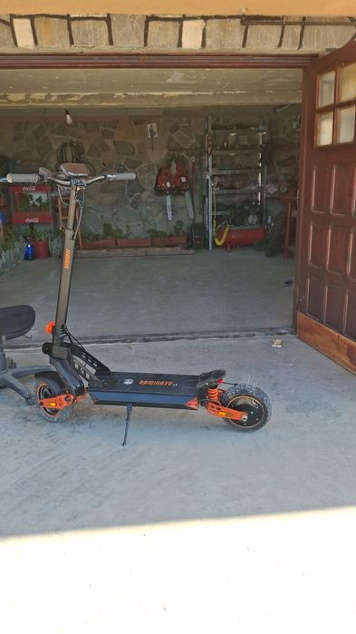 Vand trotineta Kamikaze k1, 1600km,45kmh,are cablurile si placutele de frana abia schimbate