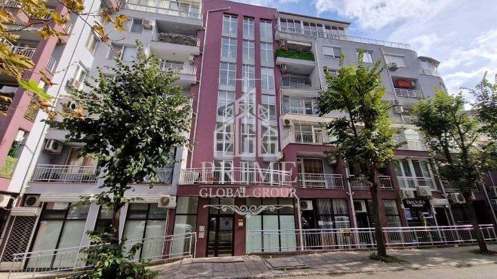 1-стаен в Бургас-Лазур площ 38м2