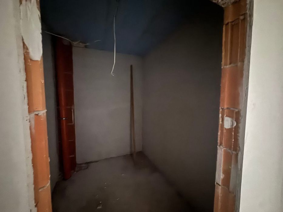 Продава се Тристаен апартамент в Стара Загора, Център - 139 кв.м за 631 €/кв.м - Снимка #7