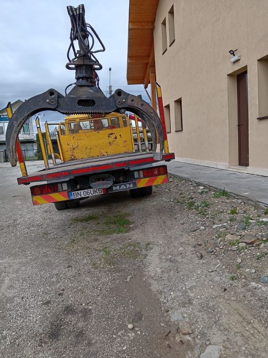 MAN  8.224 LC  cu macara transport lemn