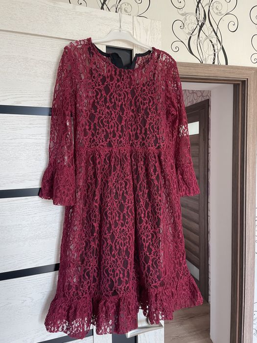 Продаю нарядное платье