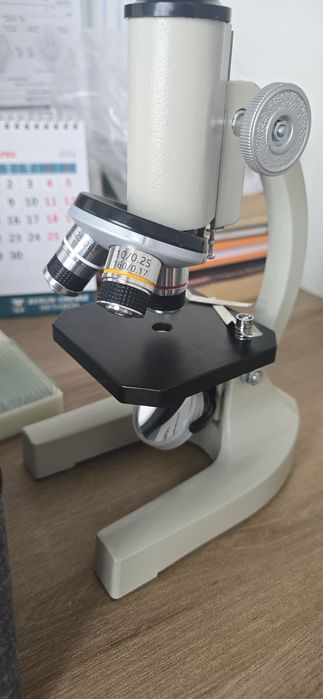 Продам микроскоп лаболаторный