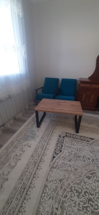 Журнальный столик