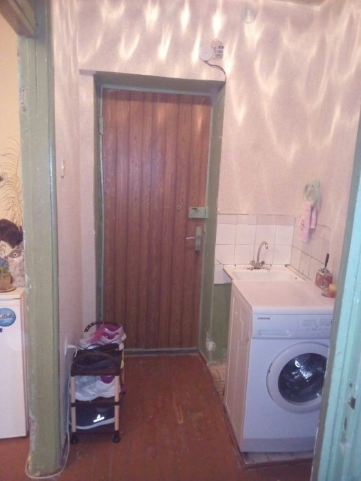 Продаётся 2-х комнатная квартира(бывшее общежитие).