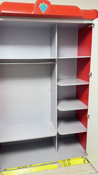 Детский шкаф в отличном состоянии