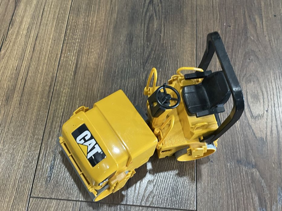 BRUDER валяк CAT 02433
