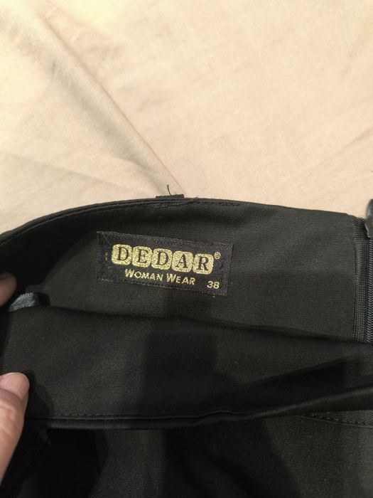 Vând fuste mărimea 36