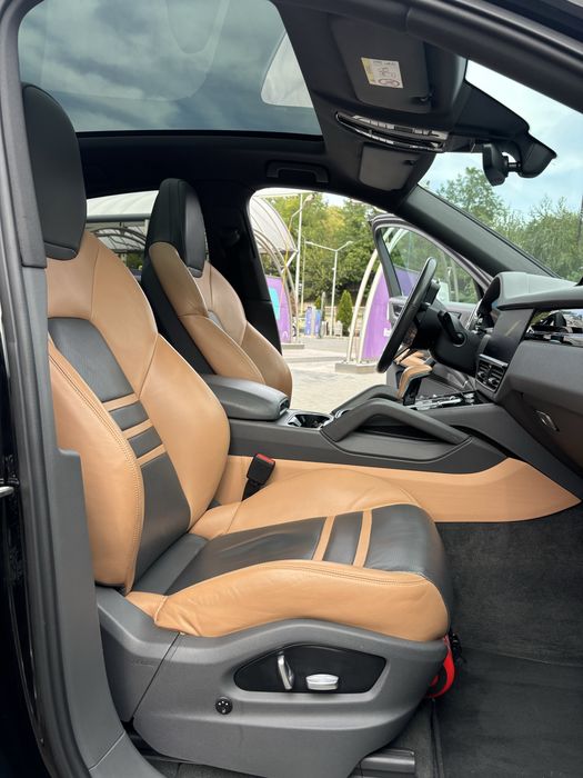 PORSCHE Cayenne Coupe