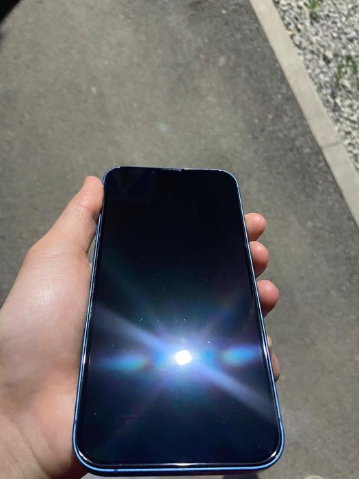 Айфон 13 сатылады