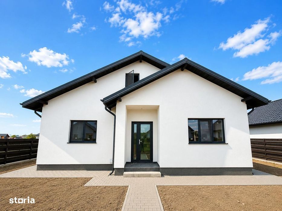 Casa 3 camere, 2 bai, FiNALIZATA, CANALIZARE Miroslava Ciurbesti