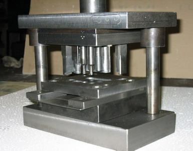 Изготовления и ремонт штампов для холодного обработки металла